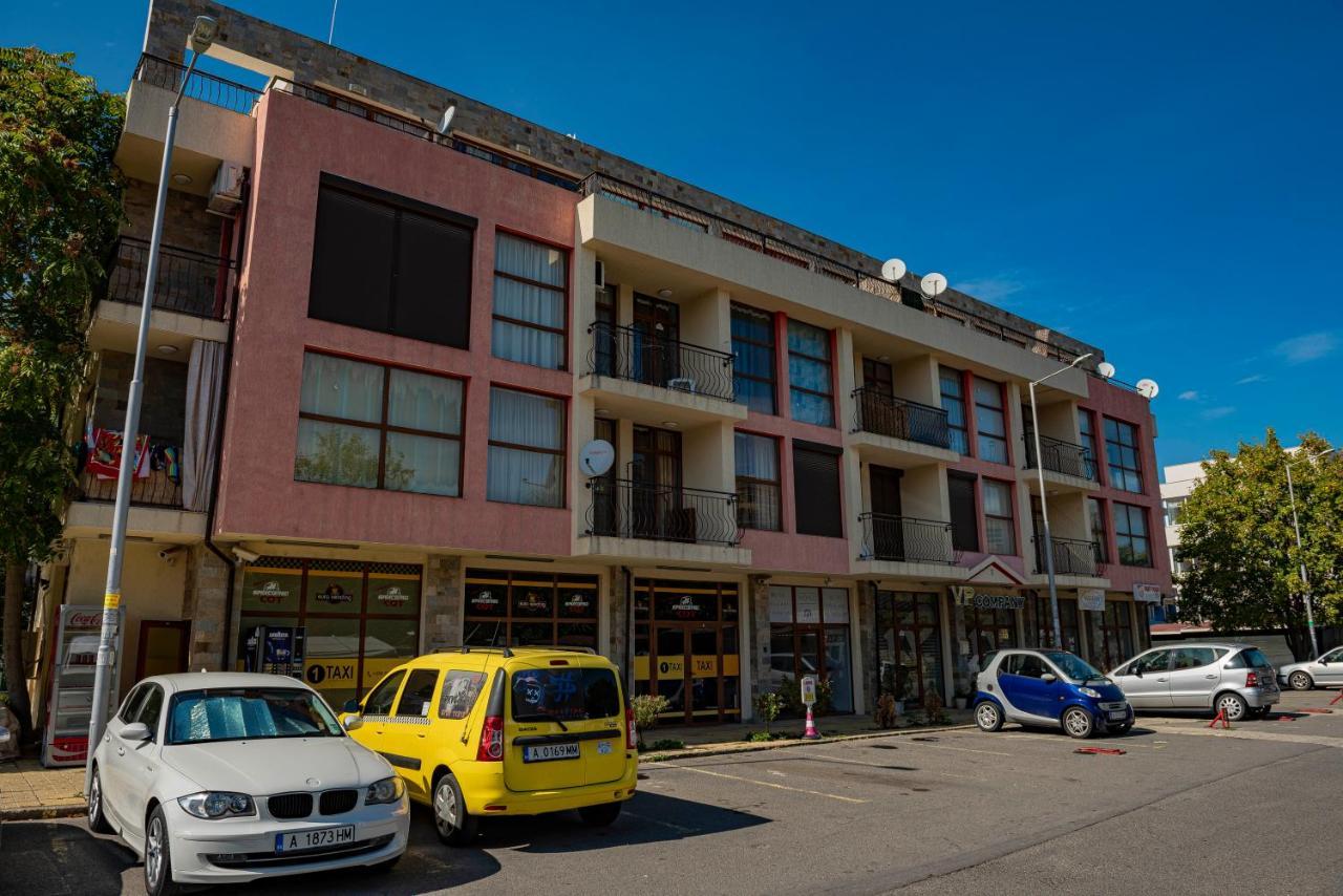 Menada Crystal Park Apartments ซันนีบีช ภายนอก รูปภาพ