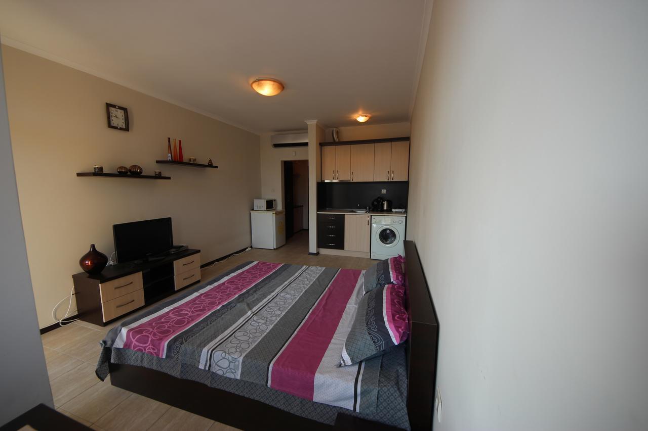 Menada Crystal Park Apartments ซันนีบีช ภายนอก รูปภาพ